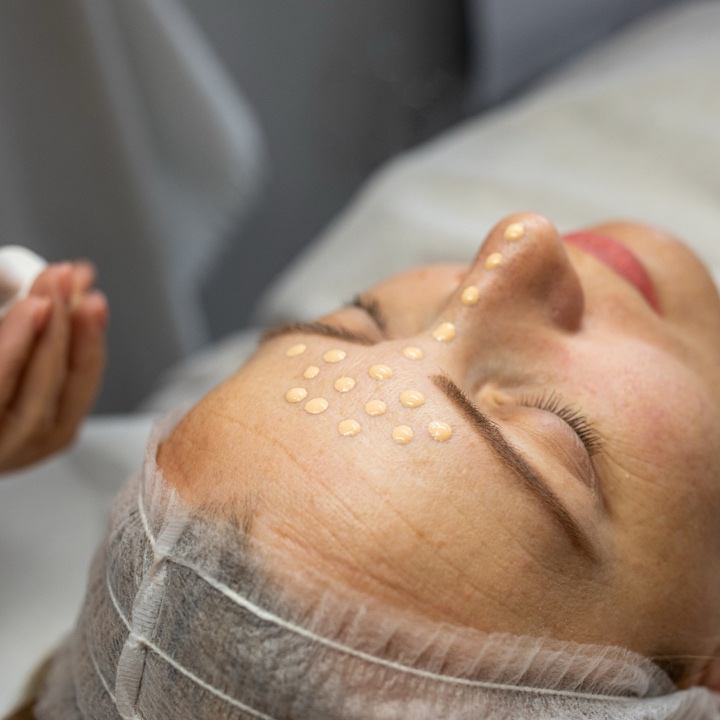 BB Glow With LED Light treatment at Tu Es Belle Spa Houston